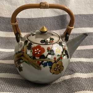 Vintage Japanese tea pot